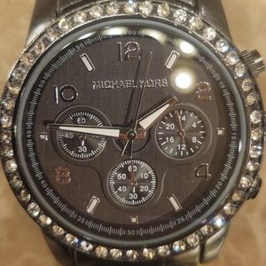 Gorgeous Michael Kors gunmetal gray Watch